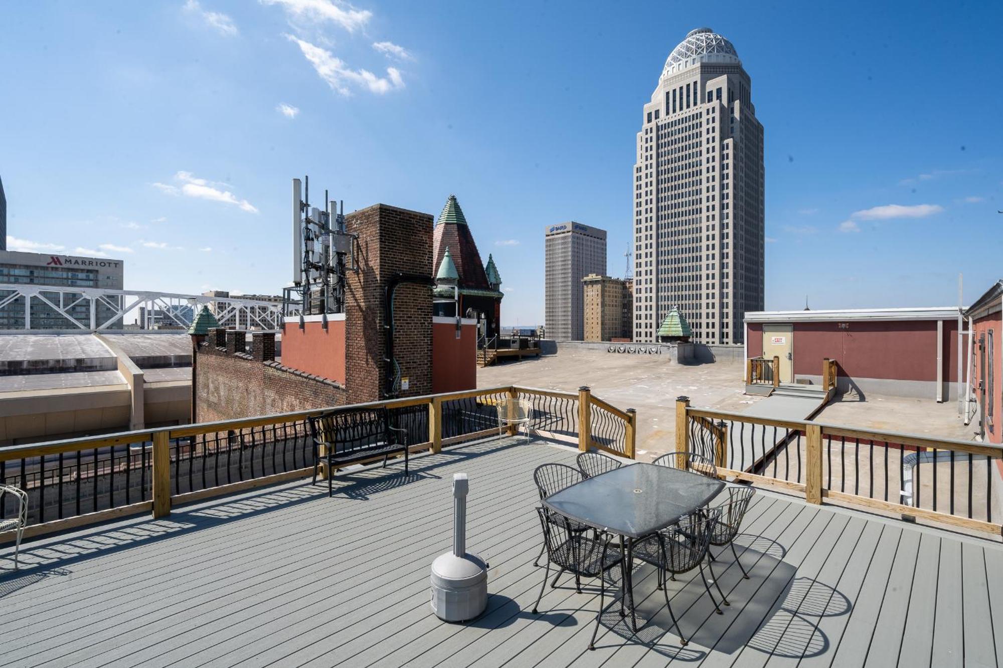 Top Floor Penthouse At The Historic Levy Building Louisville-Jefferson County Extérieur photo